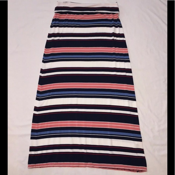 Max Studio Dresses & Skirts - Max Studio long maxi skirt w/ foldover waist band